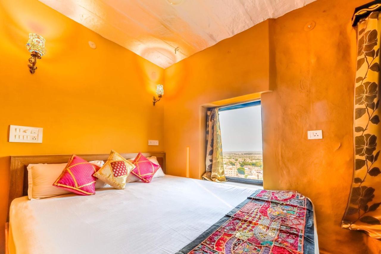 Mud Mirror Guesthouse Jaisalmer Esterno foto