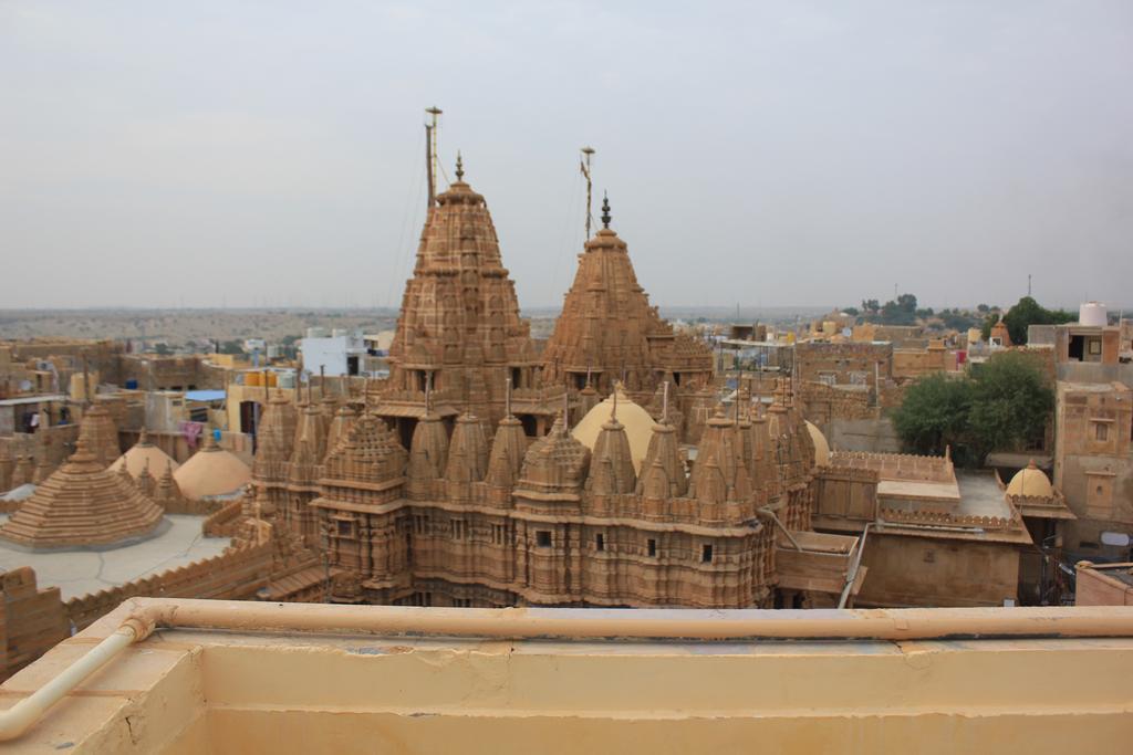 Mud Mirror Guesthouse Jaisalmer Esterno foto