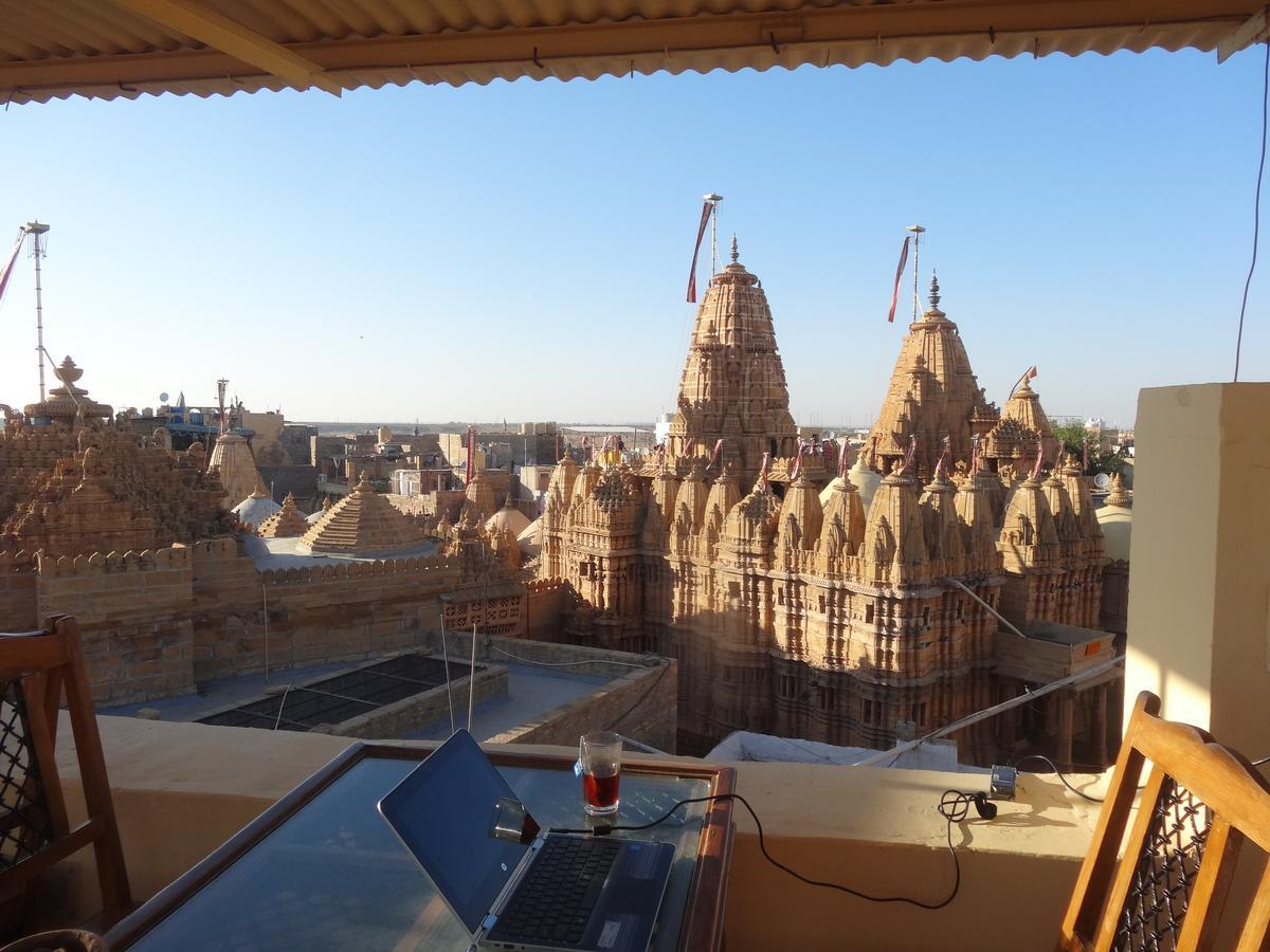 Mud Mirror Guesthouse Jaisalmer Esterno foto