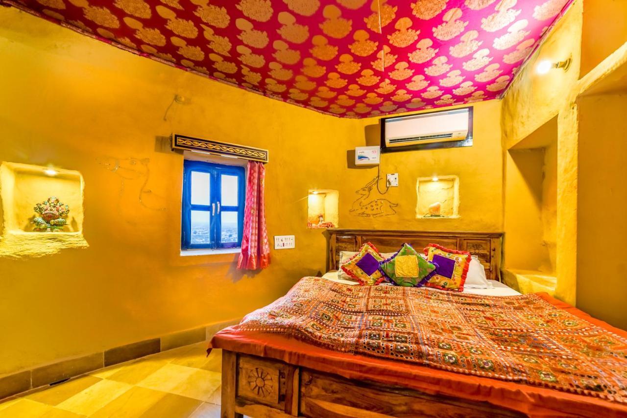 Mud Mirror Guesthouse Jaisalmer Esterno foto